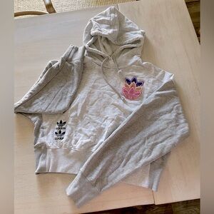 Adidas Womens Sweater size US XS